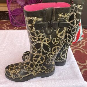 Capelli (6) Tall Rain boot crazy Cat Leopard Peace signs Pink Lining